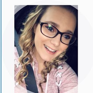 Meet your Posher, Constance